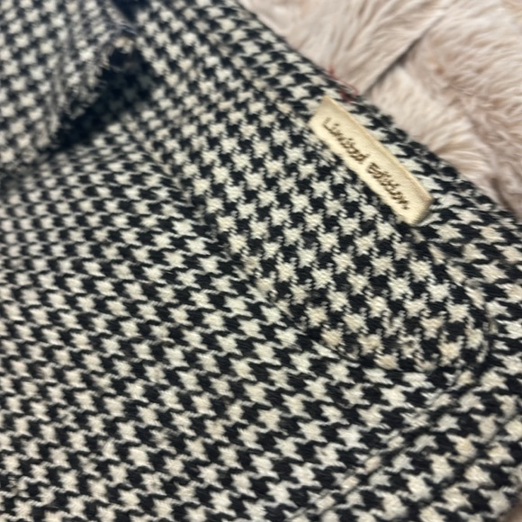 KAVU limited edition Black and White houndstooth Crossbody Bag - Picture 2 of 7